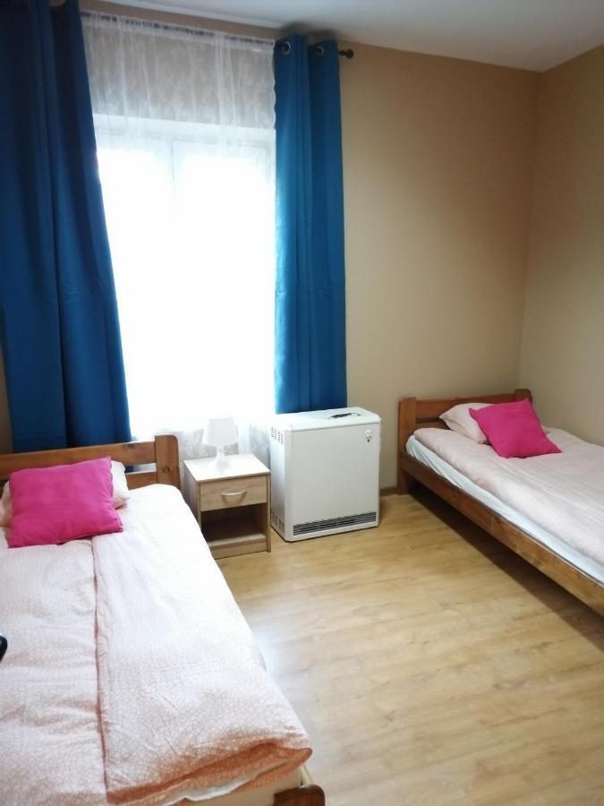 Hostel Gliwice Centrum Parking Екстериор снимка