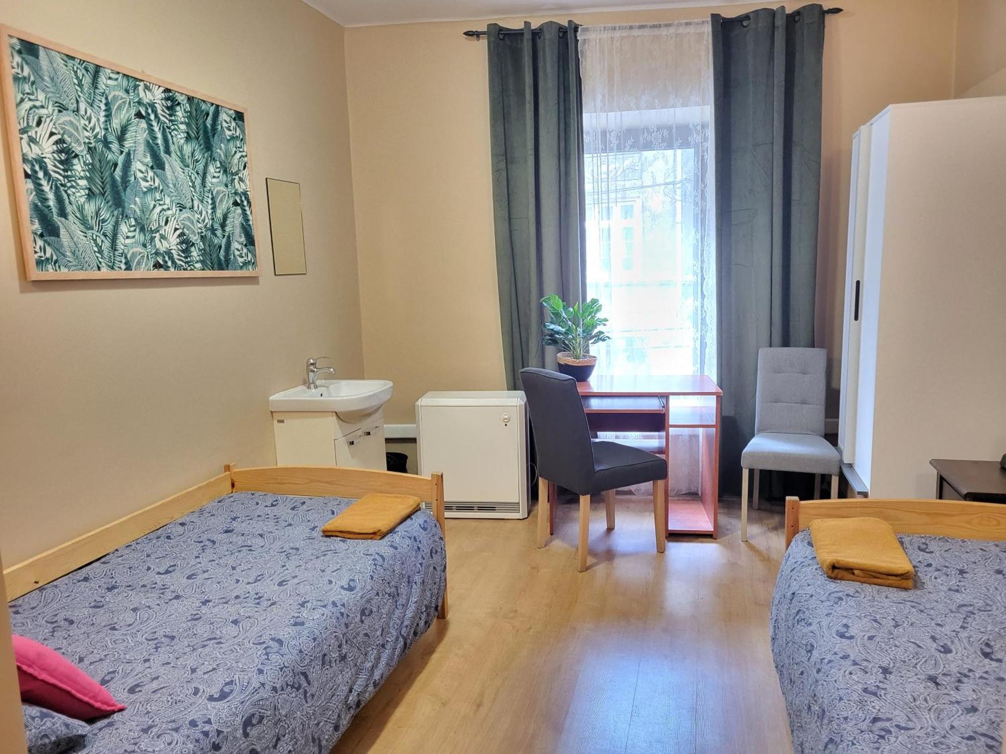 Hostel Gliwice Centrum Parking Екстериор снимка