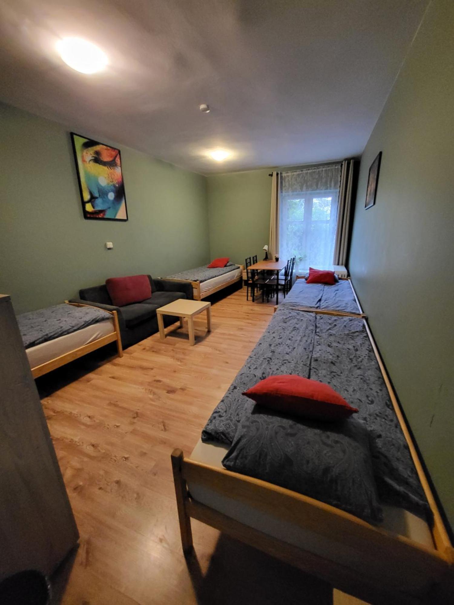 Hostel Gliwice Centrum Parking Екстериор снимка