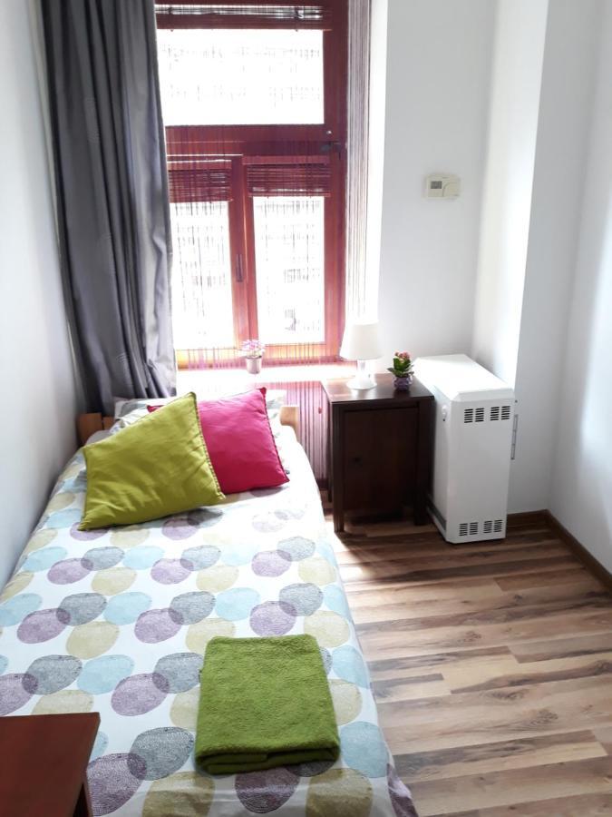 Hostel Gliwice Centrum Parking Екстериор снимка