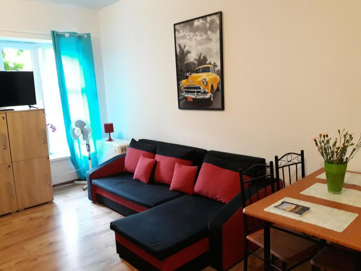 Hostel Gliwice Centrum Parking Екстериор снимка
