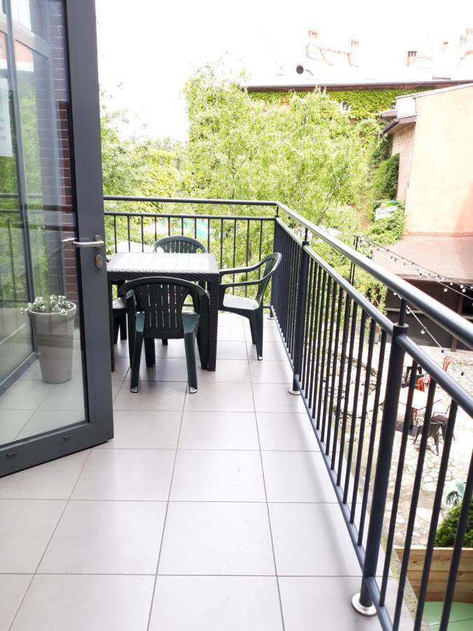 Hostel Gliwice Centrum Parking Екстериор снимка